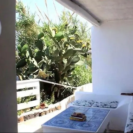 Casa Vacanze Sul Mare Malfa (Salina)
